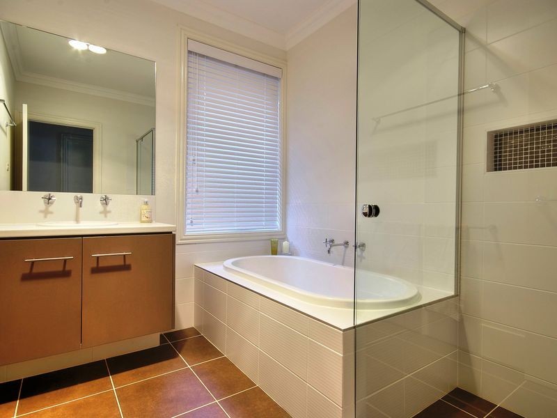 17 Low Street, Mount Kuring-gai NSW 2080