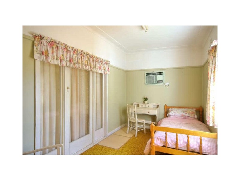 8 Nyara Road, Mount Kuring-gai NSW 2080