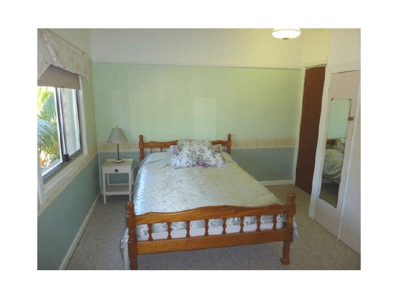 8 Nyara Road, Mount Kuring-gai NSW 2080