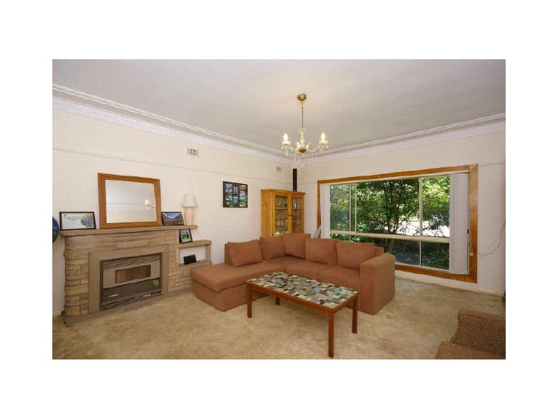 30 Lords Avenue, Asquith NSW 2077