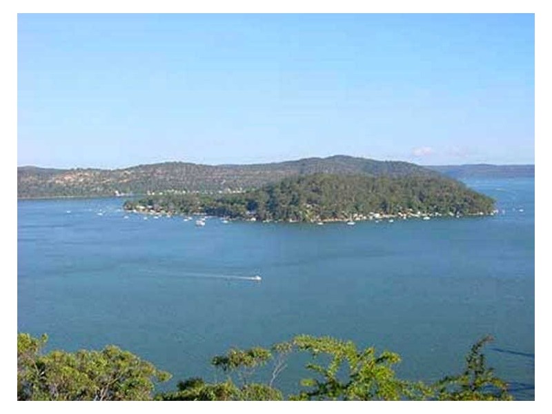 18 Baroona Street, Dangar Island NSW 2083