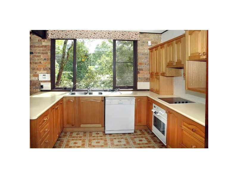 Leeds Place, Turramurra NSW 2074