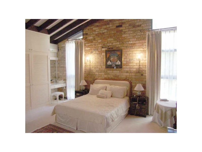 Leeds Place, Turramurra NSW 2074