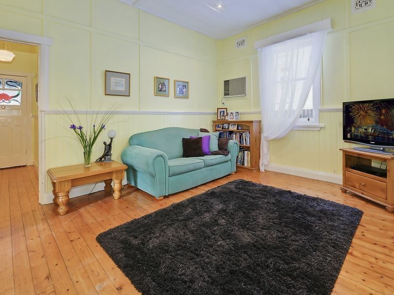 19 Hyacinth Street, Asquith NSW 2077