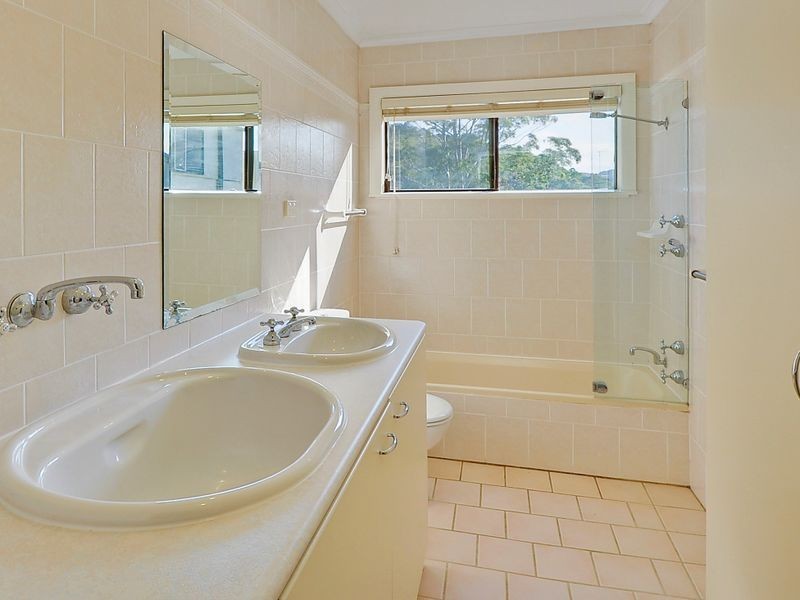 10 Karoola Street, Brooklyn NSW 2083