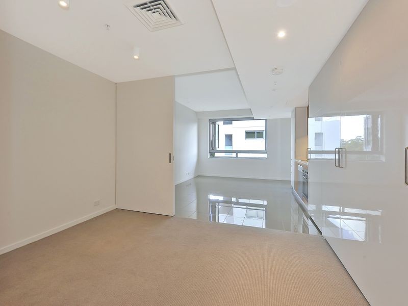 505/2 Saunders Close, Macquarie Park NSW 2113