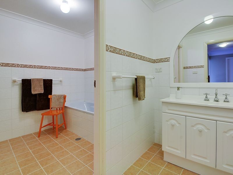 36 St Helens Avenue, Mount Kuring-gai NSW 2080