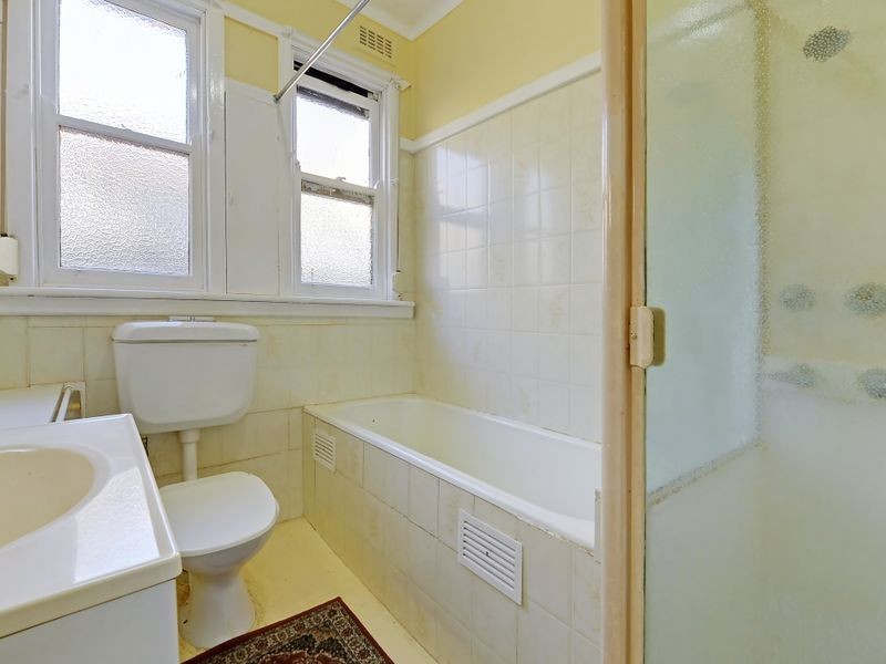 28 Hyacinth Street, Asquith NSW 2077