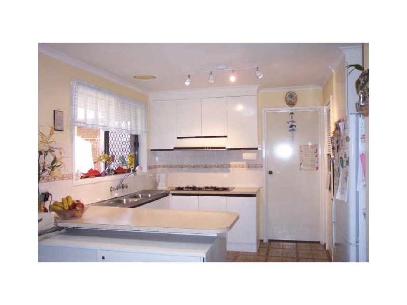 171 Gillespie Rd, St Albans VIC 3021