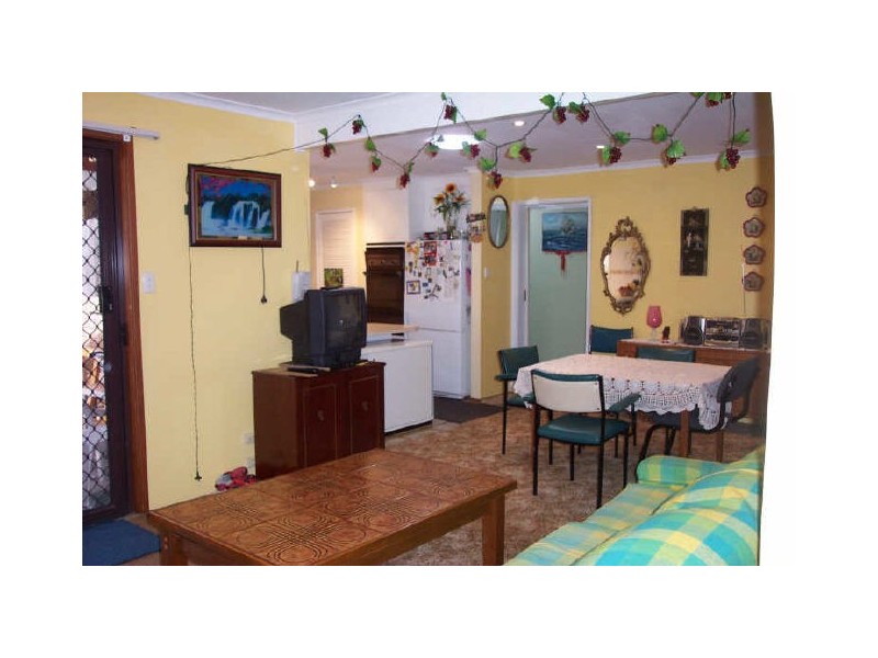 171 Gillespie Rd, St Albans VIC 3021