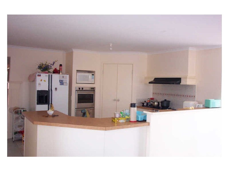 146 Westcott Parade, Rockbank VIC 3335