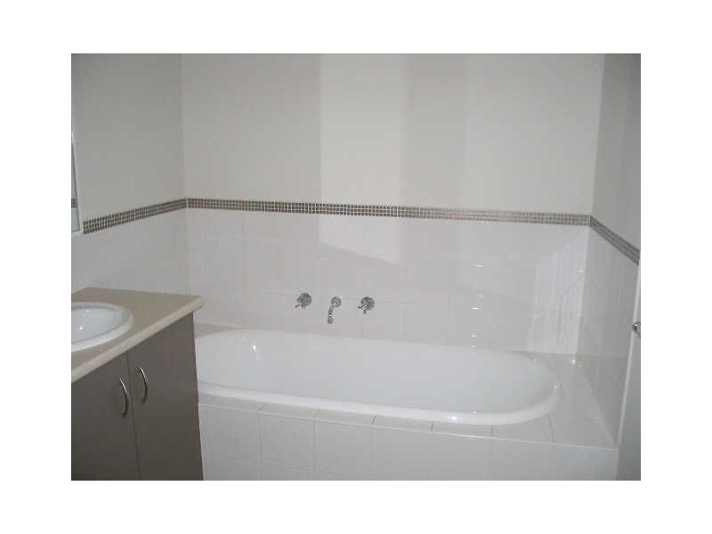 16 Durack Circuit, Taylors Hill VIC 3037