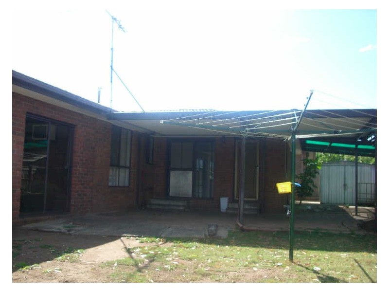 15 Allandale Road, Kings Park VIC 3021