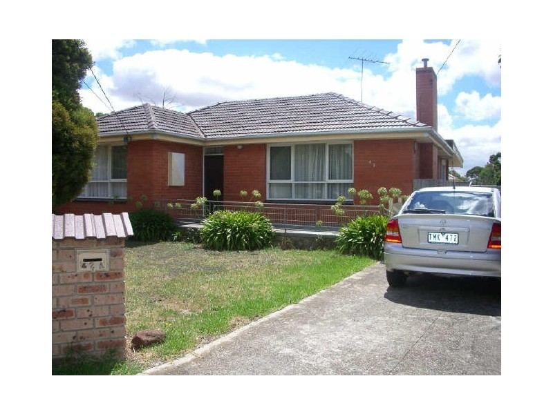 42 Douglas Avenue, St Albans VIC 3021