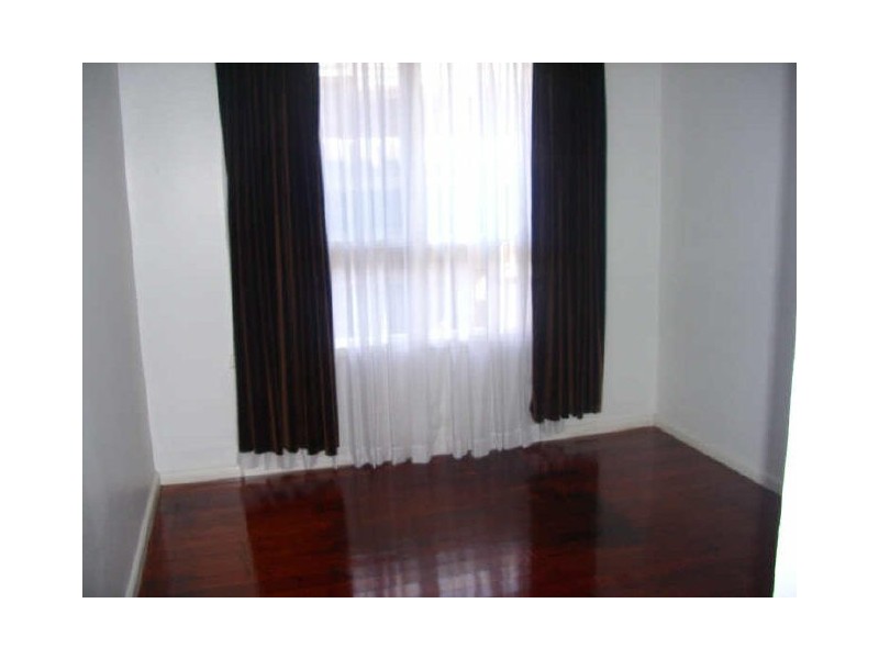 42 Douglas Avenue, St Albans VIC 3021