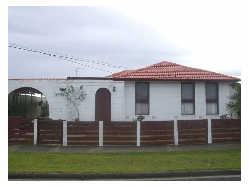 34 Angelique Grove, St Albans VIC 3021