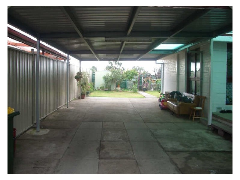 34 Angelique Grove, St Albans VIC 3021