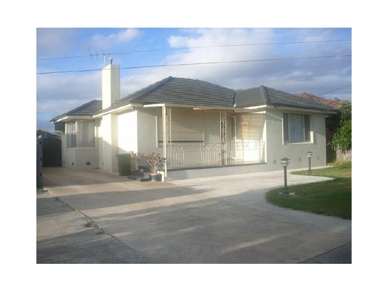 470 Main Rd West, St Albans VIC 3021