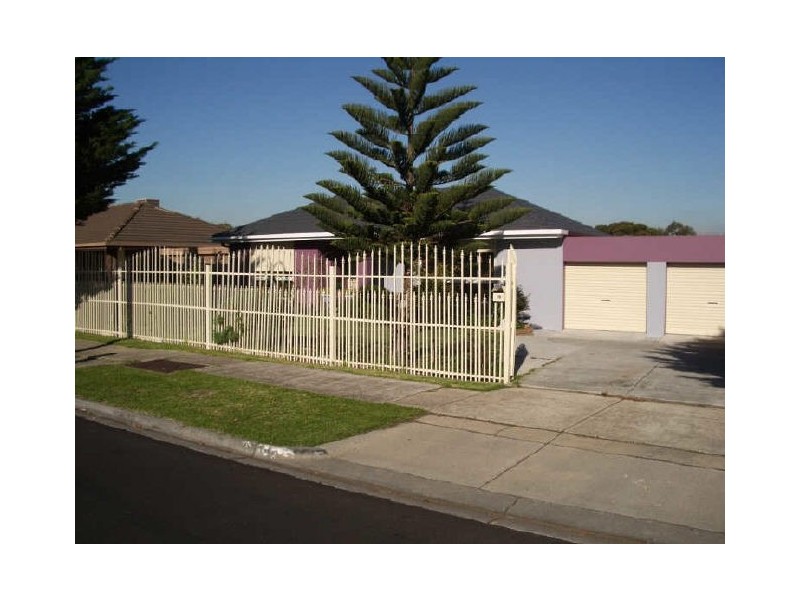 19 Carbine Way, Keilor Downs VIC 3038