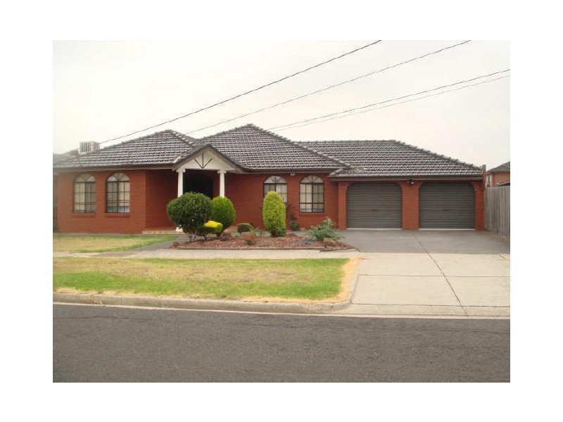7 Adams Street, St Albans VIC 3021