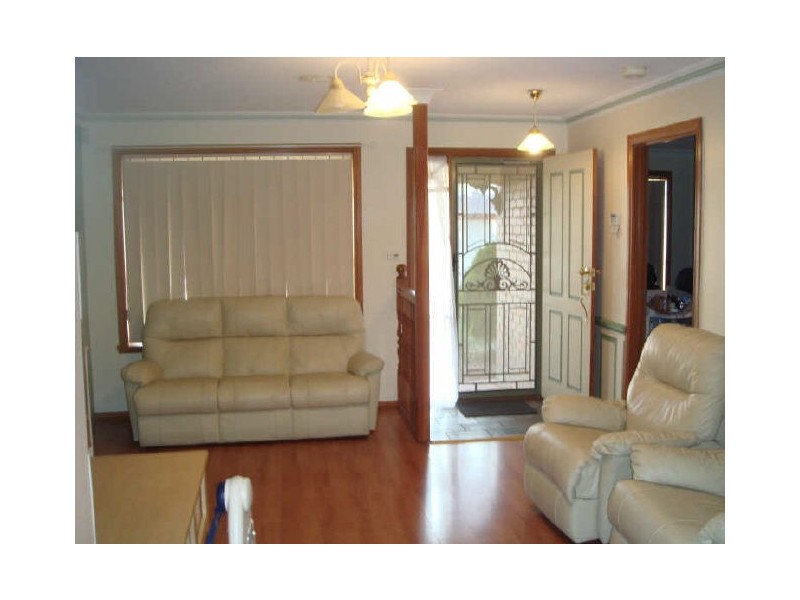 15 Ingoldsby Court, Delahey VIC 3037