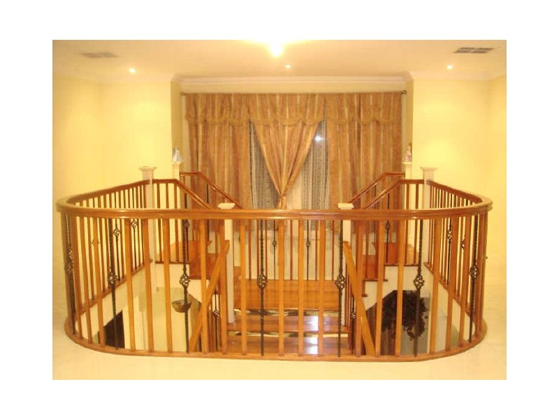 2 Wannon Place, Taylors Hill VIC 3037