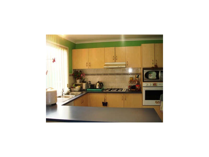 3 Strickland Crescent, Burnside VIC 3023