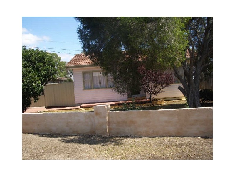 34 Shirley Street, St Albans VIC 3021