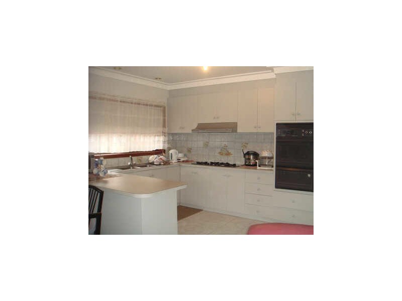 7 Caprice Court, Keilor Downs VIC 3038