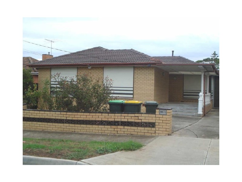 5 Watford Road, St Albans VIC 3021