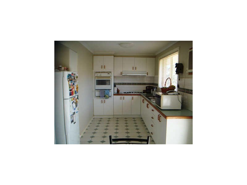 1/9 Barellan Close, St Albans VIC 3021