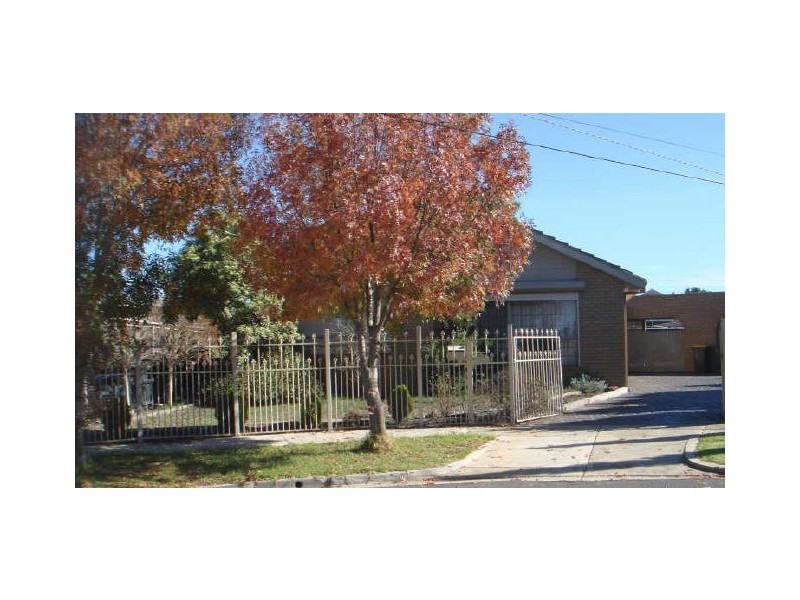 11 Cumbernauld Crescent, Deer Park VIC 3023