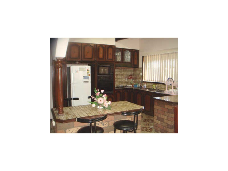 11 Cumbernauld Crescent, Deer Park VIC 3023