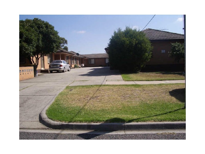 4/100 Fox Street, St Albans VIC 3021