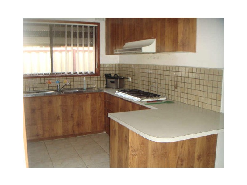 8 Marshall Avenue, St Albans VIC 3021