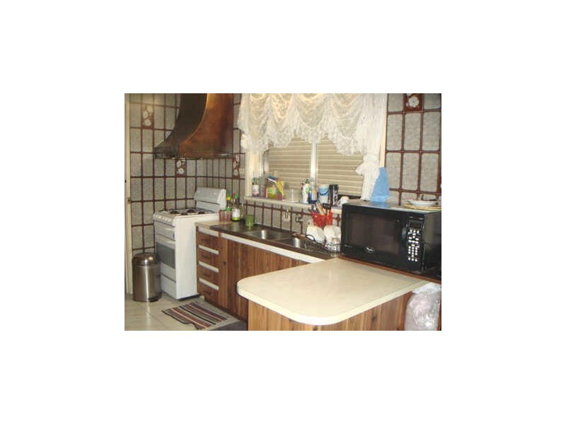 36 Grantham Parade, St Albans VIC 3021