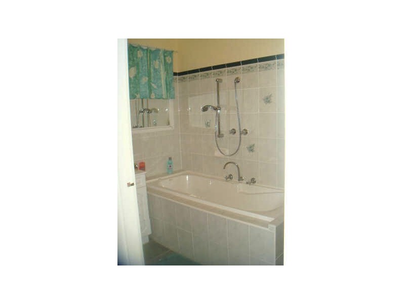 171 Gillespie Road, St Albans VIC 3021