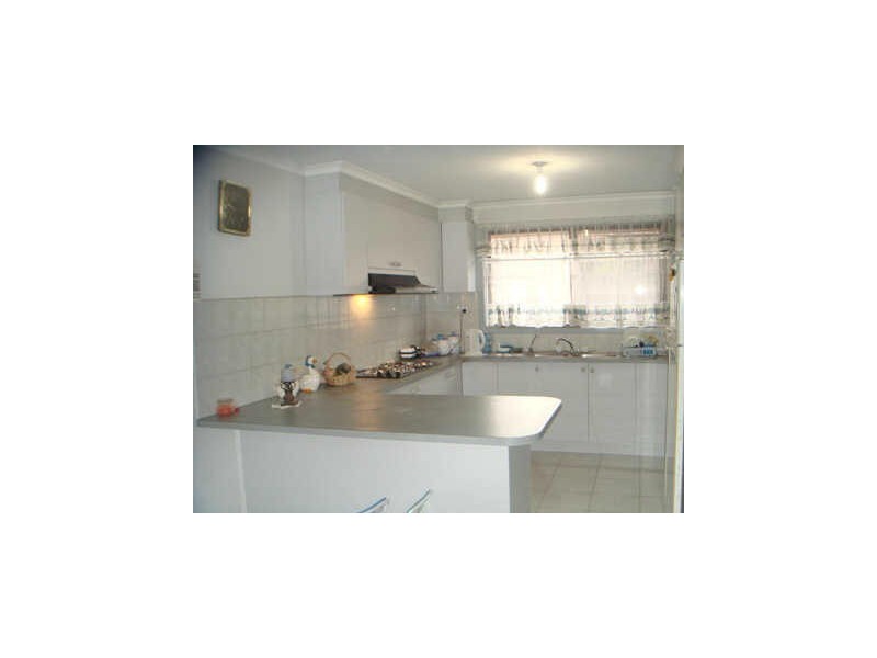 36 Meadowbank Drive, Sunshine North VIC 3020