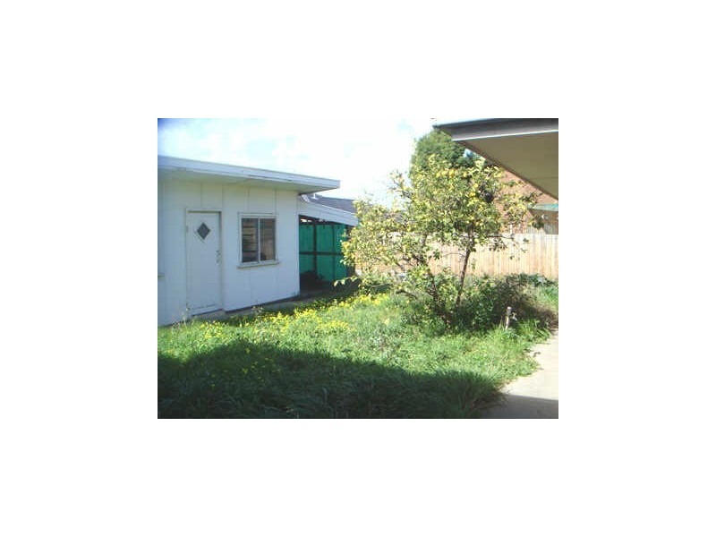 215 Main Road West, St Albans VIC 3021