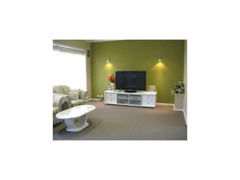 31 Barwon Street, Taylors Hill VIC 3037