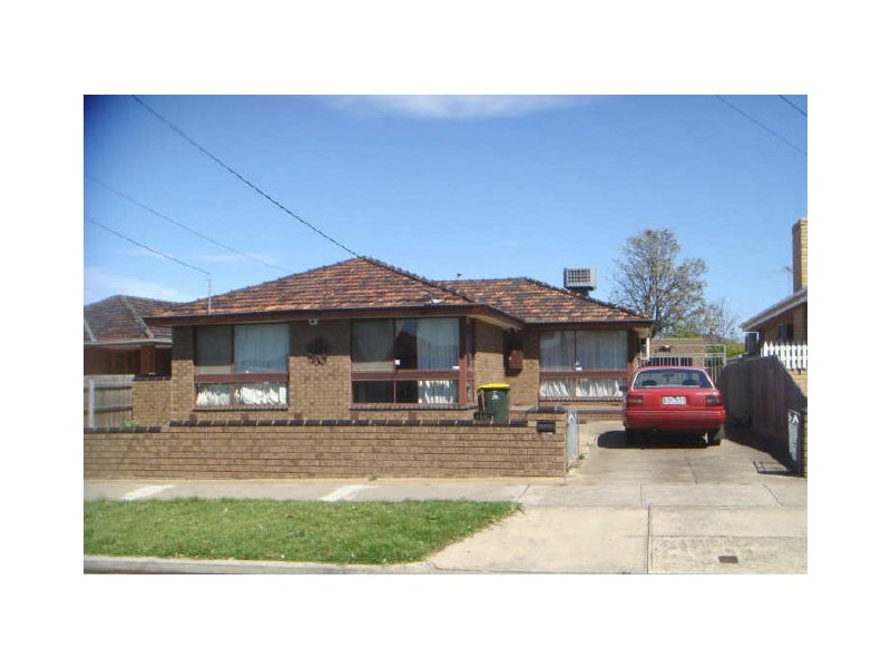 11 Lester Avenue, St Albans VIC 3021