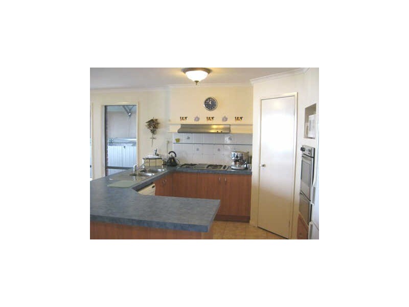 1 Wannon Place, Taylors Hill VIC 3037