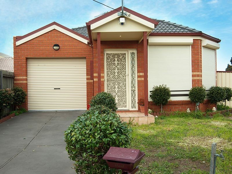 6 Huntley Court, St Albans VIC 3021
