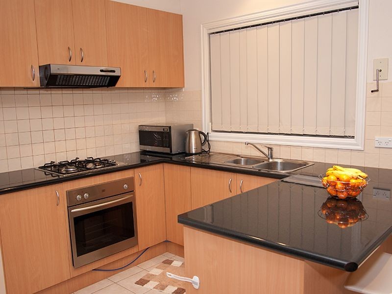 6 Huntley Court, St Albans VIC 3021