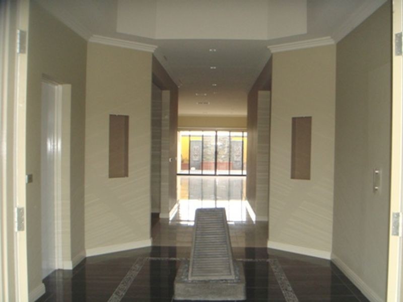 16 Nutwood Crescent, Derrimut VIC 3030