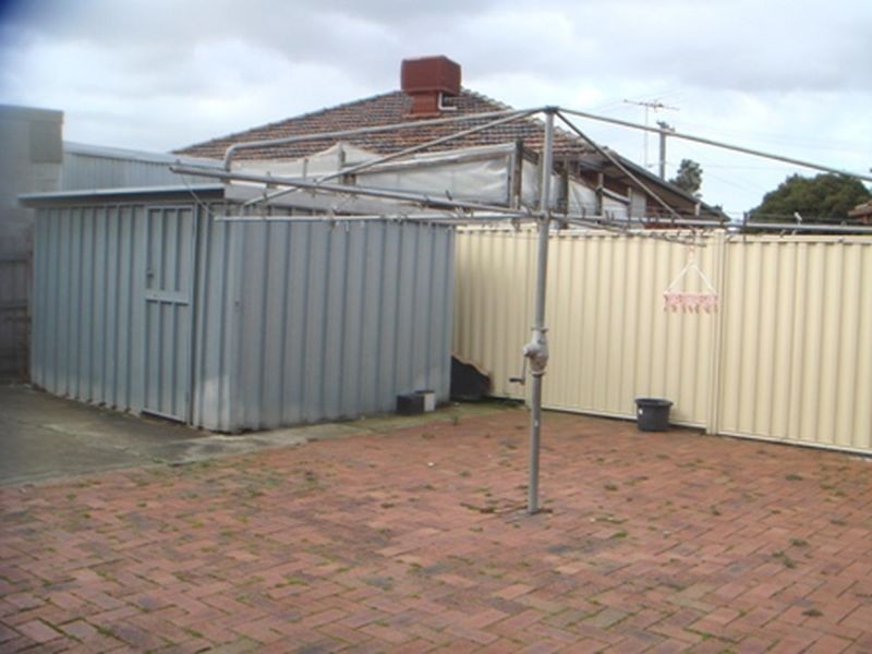 119 Pandora Avenue, Thomastown VIC 3074