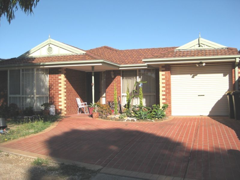 7 Turquoise Close, St Albans VIC 3021