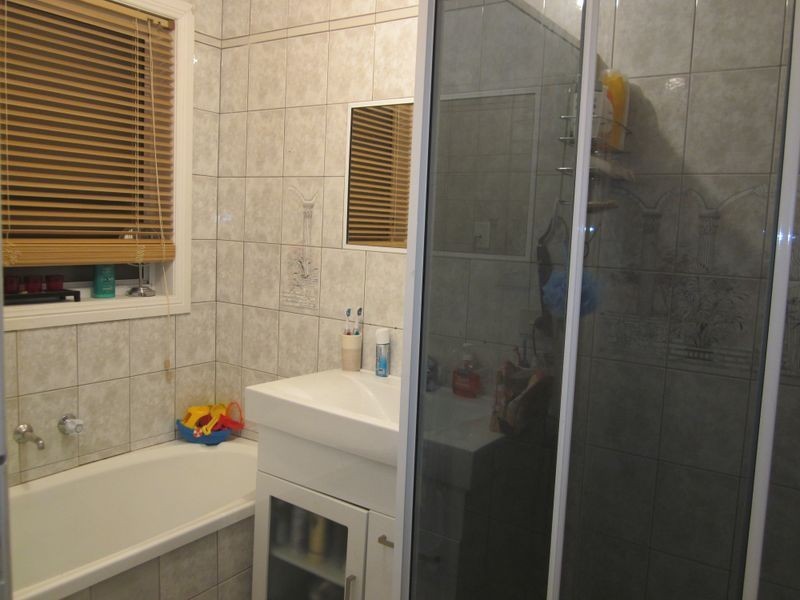 45 Currunghi Court, St Albans VIC 3021