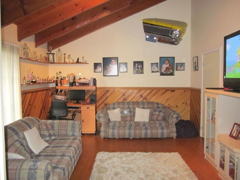 12 Cobar Place, Kings Park VIC 3021