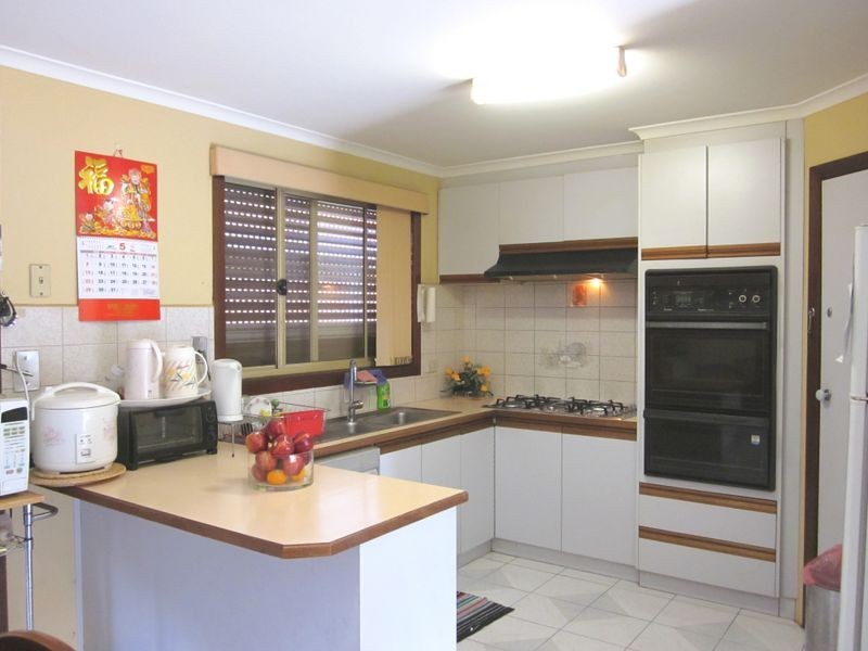 9 Kiparra Close, St Albans VIC 3021